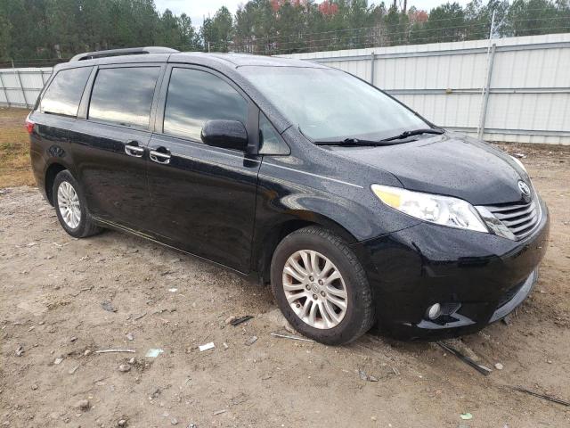 Photo 4 from auction – 2016 TOYOTA SIENNA XLE with VIN 5TDYK3DC8GS698402