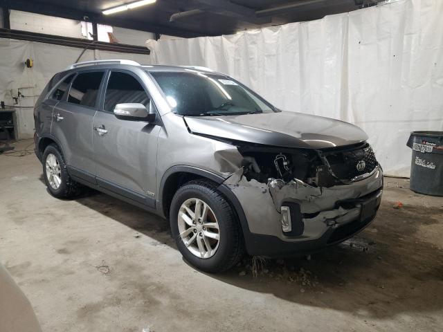 Photo 4 from auction – 2015 KIA SORENTO LX with VIN 5XYKTCA64FG600544
