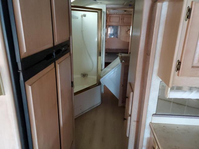Photo 6 from auction – 1999 MONON 45X96 WINDSOR with VIN 1RF120616X2006696
