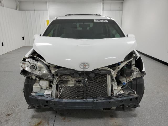 Photo 5 from auction – 2015 TOYOTA SIENNA LE with VIN 5TDKK3DC0FS566724