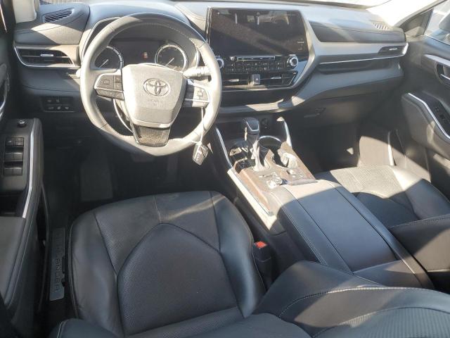 Photo 8 from auction – 2022 TOYOTA HIGHLANDER with VIN 5TDDZRBH8NS214821