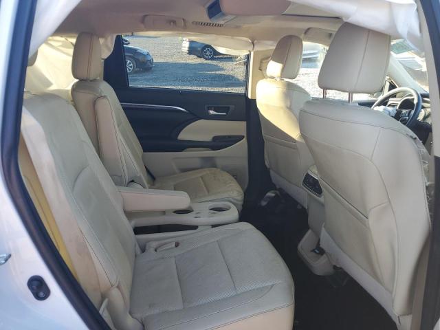 Photo 11 from auction – 2016 TOYOTA HIGHLANDER with VIN 5TDYKRFH5GS168707