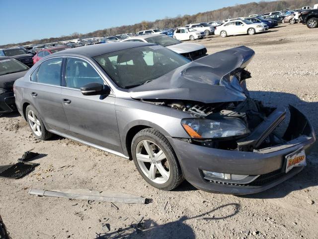 Photo 4 from auction – 2015 VOLKSWAGEN PASSAT S with VIN 1VWAS7A35FC118971