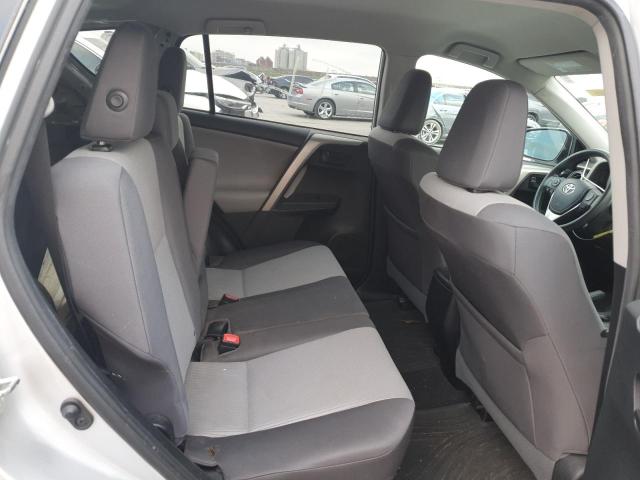 Photo 11 from auction – 2015 TOYOTA RAV4 LE with VIN 2T3BFREV7FW352755