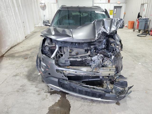 Photo 5 from auction – 2017 FORD EXPLORER L with VIN 1FM5K8F88HGC37992