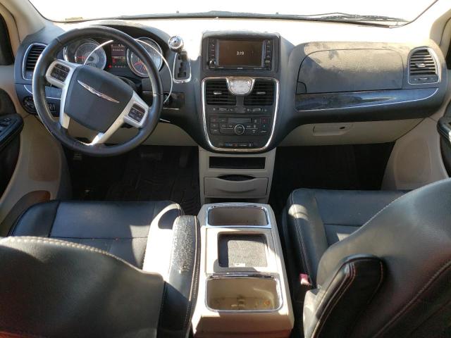 Photo 8 from auction – 2015 CHRYSLER TOWN & COU with VIN 2C4RC1BG2FR696342