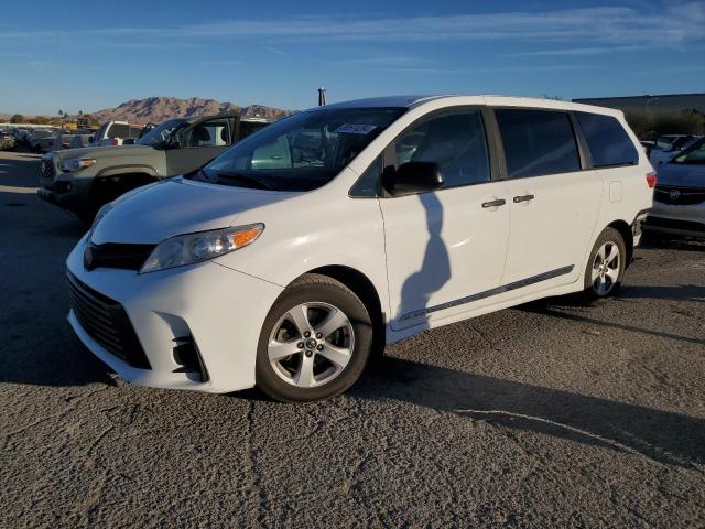 TOYOTA SIENNA 2019 with VIN 5TDZZ3DC6KS008266 - Photo from auction