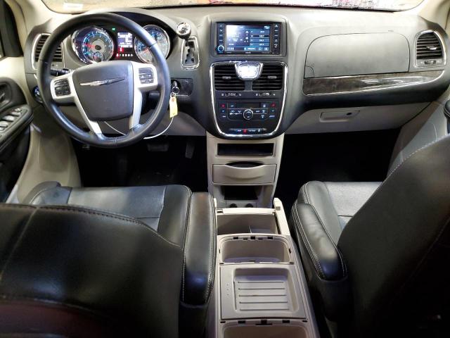 Photo 8 from auction – 2016 CHRYSLER TOWN & COU with VIN 2C4RC1BG4GR229201