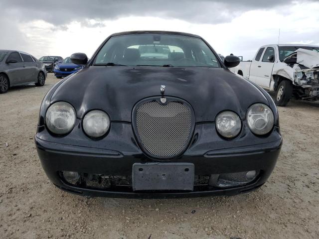 Снимка 5 от търг – 2004 JAGUAR S-TYPE R с VIN SAJEA03VX41N04180