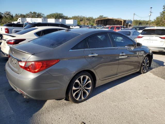 Photo 3 from auction – 2013 HYUNDAI SONATA SE with VIN 5NPEC4AB5DH597594