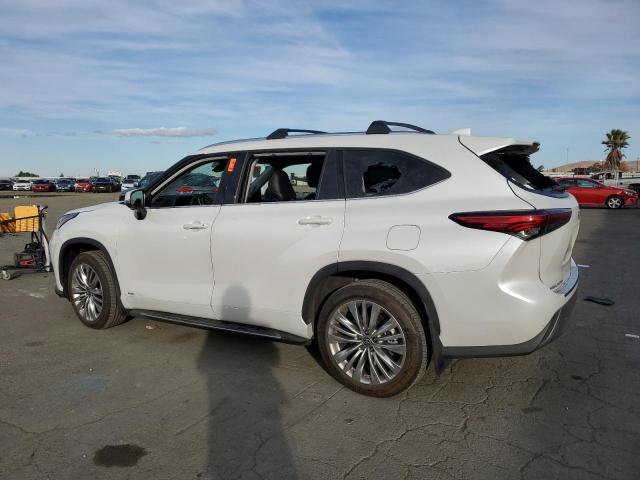 Photo 2 from auction – 2023 TOYOTA HIGHLANDER with VIN 5TDEBRCHXPS598465