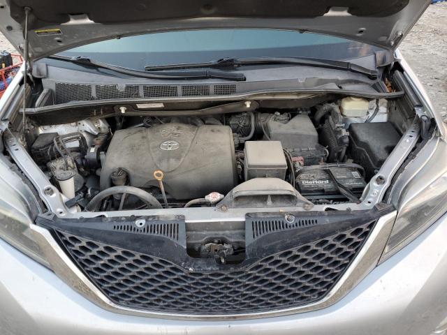 Photo 12 from auction – 2017 TOYOTA SIENNA SE with VIN 5TDXZ3DC8HS898186