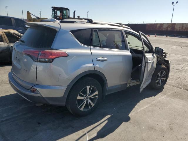 Photo 3 from auction – 2017 TOYOTA RAV4 XLE with VIN 2T3WFREV8HW320756