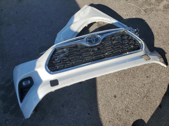 Photo 13 from auction – 2022 TOYOTA HIGHLANDER with VIN 5TDDZRBH8NS214821