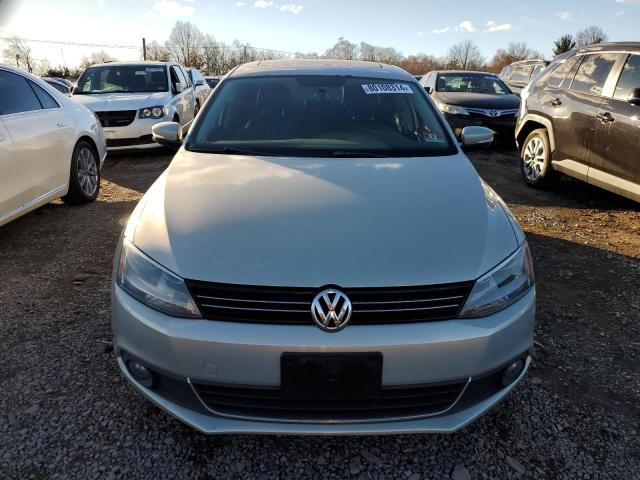 Photo 5 from auction – 2011 VOLKSWAGEN JETTA SEL with VIN 3VWLZ7AJ3BM371007