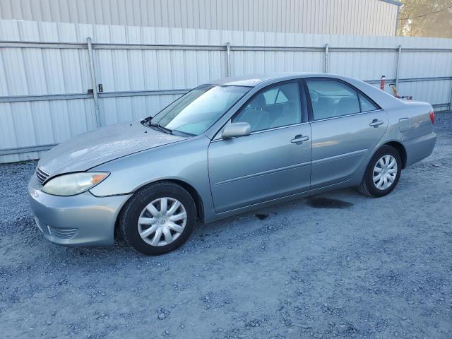 TOYOTA CAMRY LE 2006 with VIN 4T1BE32K96U684649 - Photo from auction