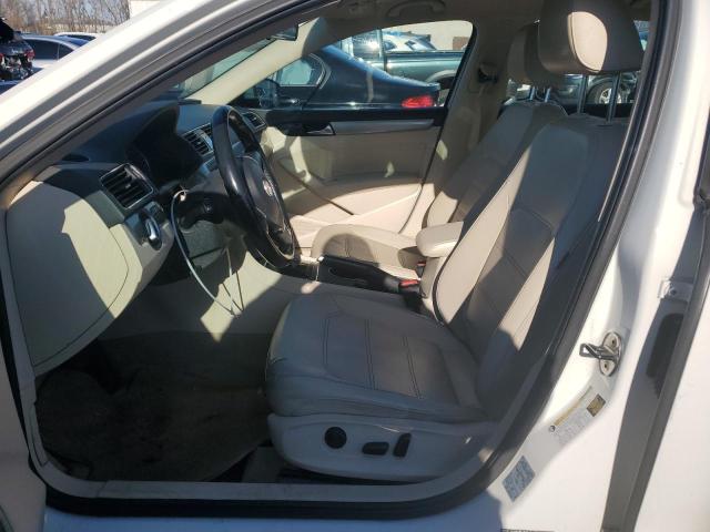 Photo 7 from auction – 2014 VOLKSWAGEN PASSAT S with VIN 1VWAT7A31EC115609