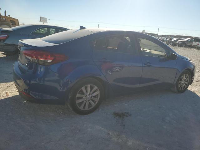 Photo 3 from auction – 2017 KIA FORTE LX with VIN 3KPFK4A78HE071909