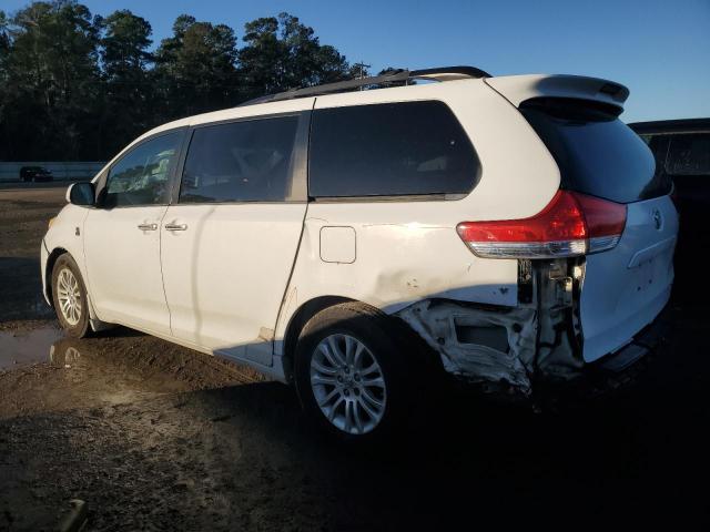 Photo 2 from auction – 2012 TOYOTA SIENNA XLE with VIN 5TDYK3DC2CS277382