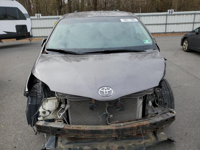 Photo 5 from auction – 2017 TOYOTA SIENNA LE with VIN 5TDKZ3DC3HS784445