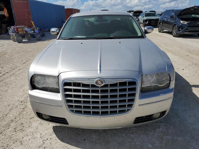 Photo 5 from auction – 2010 CHRYSLER 300 TOURIN with VIN 2C3CA4CD5AH112391