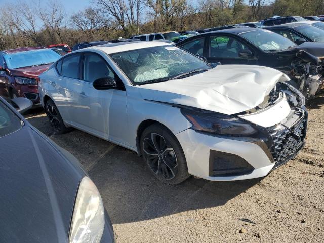 Photo 4 from auction – 2024 NISSAN ALTIMA SR with VIN 1N4BL4CW8RN335603