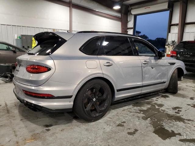 Photo 3 from auction – 2022 BENTLEY BENTAYGA with VIN SJAAM2ZV9NC011119