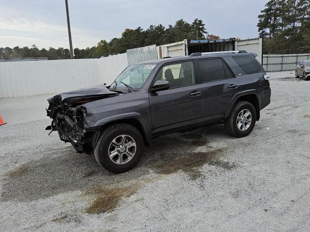 TOYOTA 4RUNNER SR 2023 with VIN JTEEU5JR4P5297836 - Photo from auction