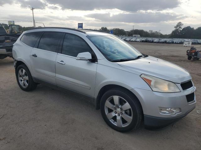 Photo 4 from auction – 2011 CHEVROLET TRAVERSE L with VIN 1GNKRLED3BJ117491