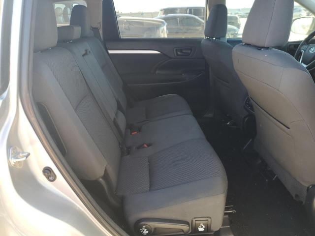Photo 10 from auction – 2018 TOYOTA HIGHLANDER with VIN 5TDZZRFHXJS255297