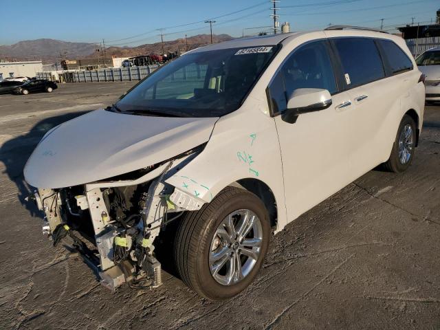 TOYOTA SIENNA LIM 2024 with VIN 5TDESKFC8RS119874 - Photo from auction