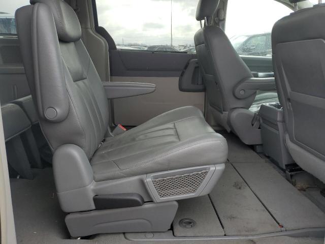 Photo 11 from auction – 2008 CHRYSLER TOWN & COU with VIN 2A8HR54P88R637547