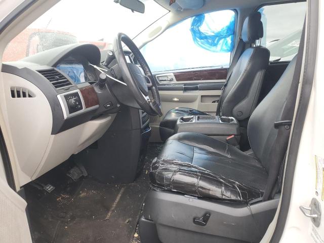 Photo 7 from auction – 2010 CHRYSLER TOWN & COU with VIN 2A4RR8D16AR481338