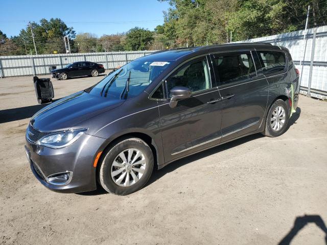 CHRYSLER PACIFICA T 2018 with VIN 2C4RC1EG0JR194255 - Photo from auction