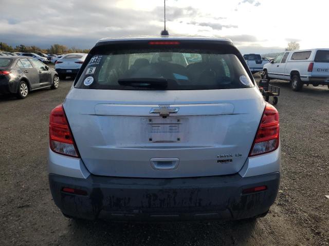 Photo 6 from auction – 2015 CHEVROLET TRAX LS with VIN 3GNCJKSB2FL245809