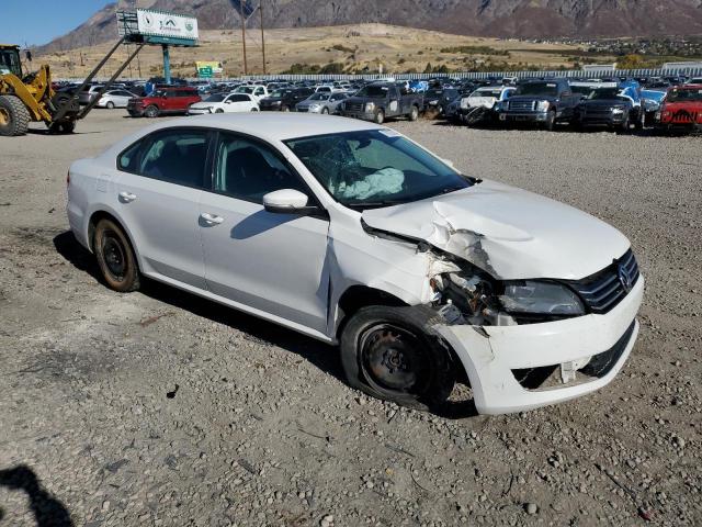 Photo 4 from auction – 2014 VOLKSWAGEN PASSAT S with VIN 1VWAS7A38EC098620