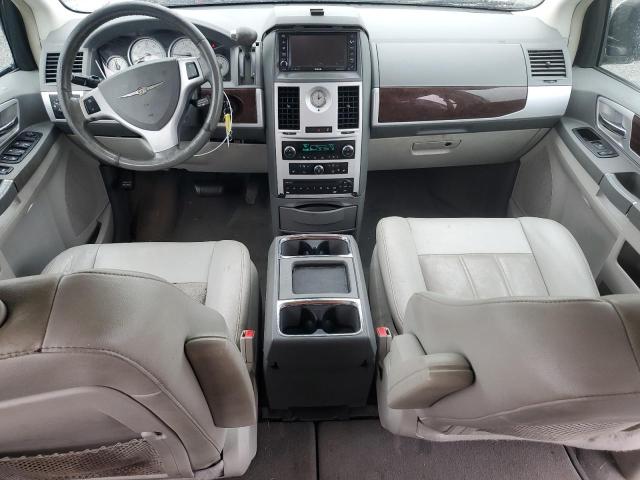 Photo 8 from auction – 2010 CHRYSLER TOWN & COU with VIN 2A4RR5DXXAR150085