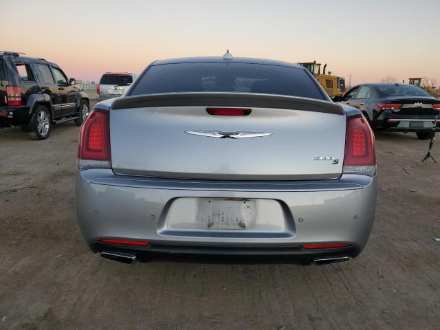 Photo 6 from auction – 2018 CHRYSLER 300 S with VIN 2C3CCABG7JH266749