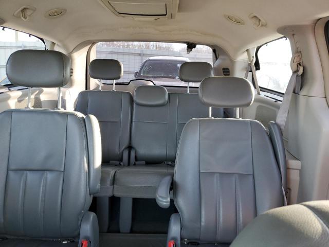 Photo 10 from auction – 2010 CHRYSLER TOWN & COU with VIN 2A4RR5D15AR217848