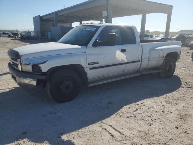 DODGE RAM 3500 2000 with VIN 1B7MC3361YJ130563 - Photo from auction