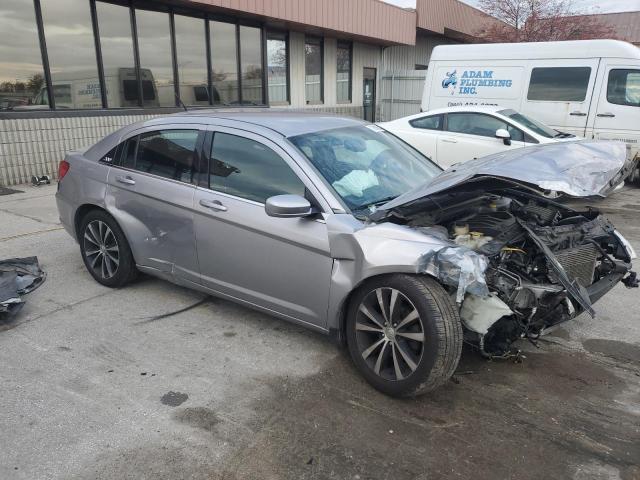 Photo 4 from auction – 2014 CHRYSLER 200 TOURIN with VIN 1C3CCBBB7EN176704