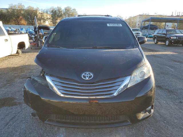 Photo 5 from auction – 2017 TOYOTA SIENNA XLE with VIN 5TDYZ3DC0HS793467
