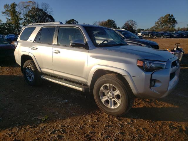 Photo 4 from auction – 2015 TOYOTA 4RUNNER SR with VIN JTEBU5JR1F5238230