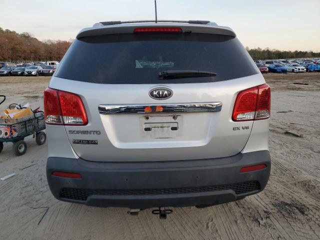 Photo 6 from auction – 2011 KIA SORENTO EX with VIN 5XYKUDA22BG079916