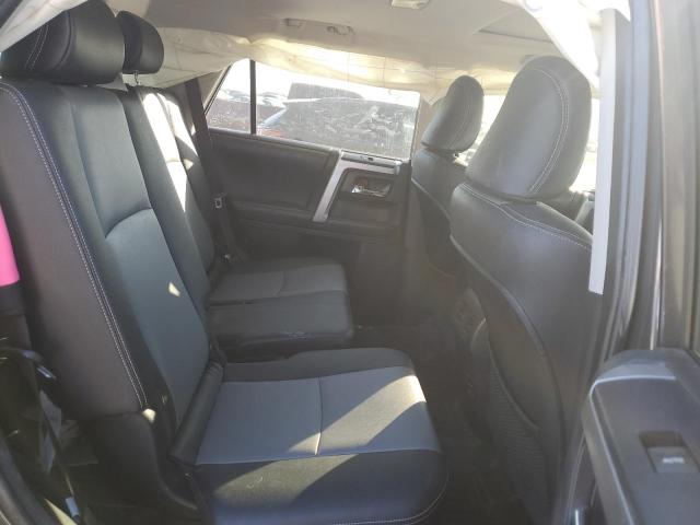 Photo 11 from auction – 2018 TOYOTA 4RUNNER SR with VIN JTEZU5JR0J5167559