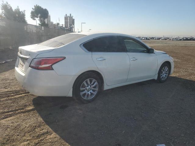 Photo 3 from auction – 2015 NISSAN ALTIMA 2.5 with VIN 1N4AL3AP8FC207693