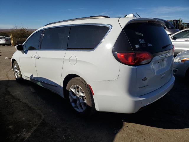 Photo 2 from auction – 2017 CHRYSLER PACIFICA T with VIN 2C4RC1BG6HR654727