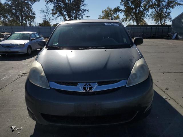Photo 5 from auction – 2010 TOYOTA SIENNA XLE with VIN 5TDYK4CC2AS312944