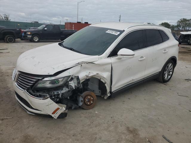 LINCOLN MKC SELECT 2018 with VIN 5LMCJ2C96JUL13900 - Photo from auction