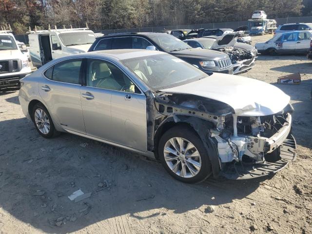 Фото 4 с аукциона – 2013 LEXUS ES 300H с VIN JTHBW1GG8D2037290